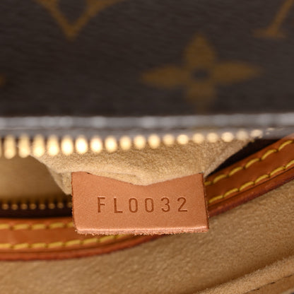 Louis Vuitton Monogram Looping MM 7 of 10