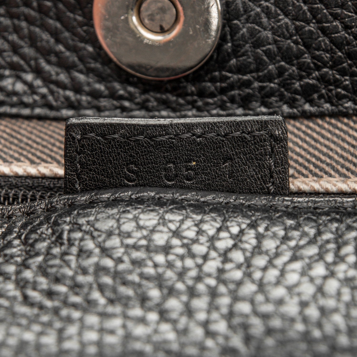 Burberry London Grainy Calfskin Tote Black 7 of 7