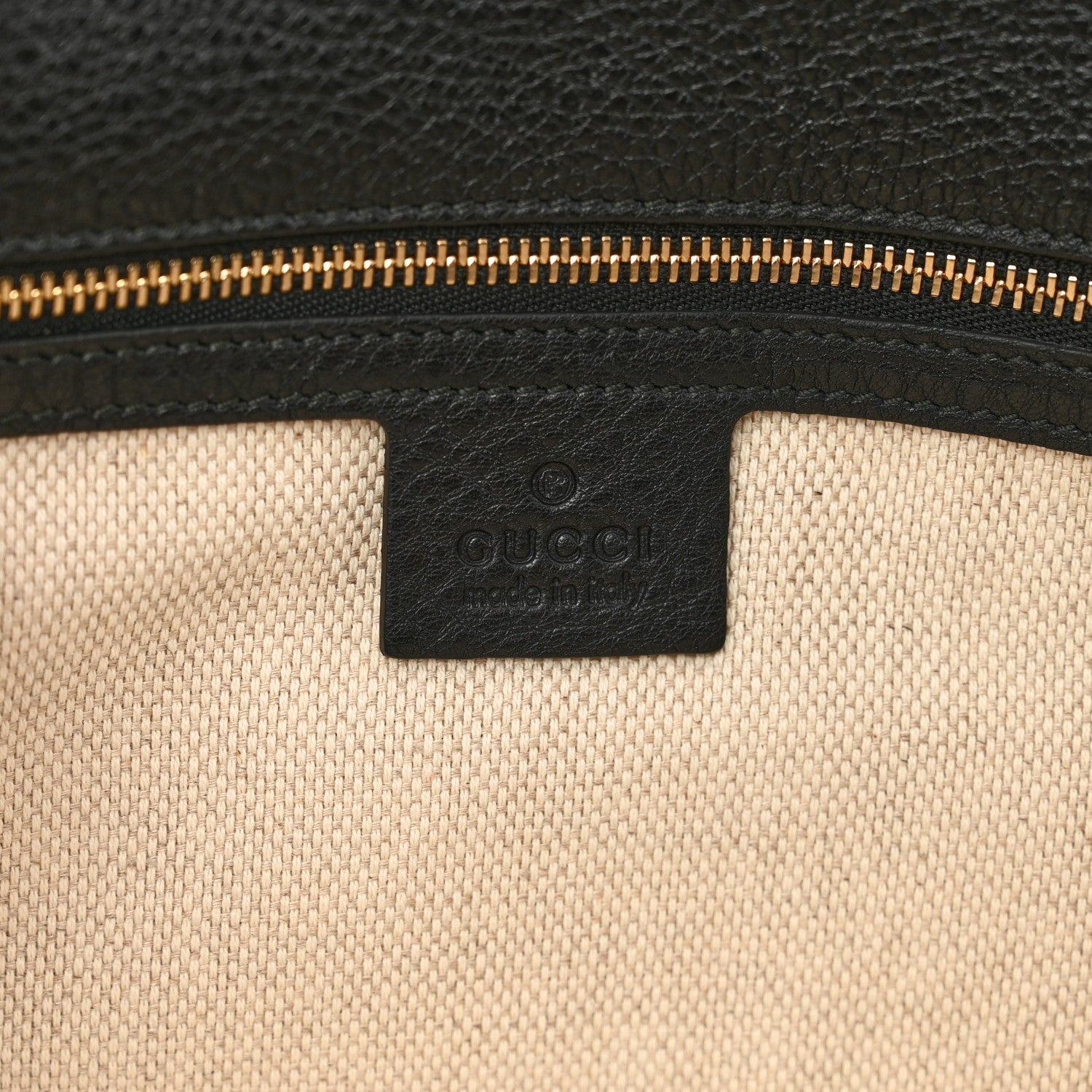 Gucci Pebbled Calfskin Medium Soho Clutch Black 6 of 7
