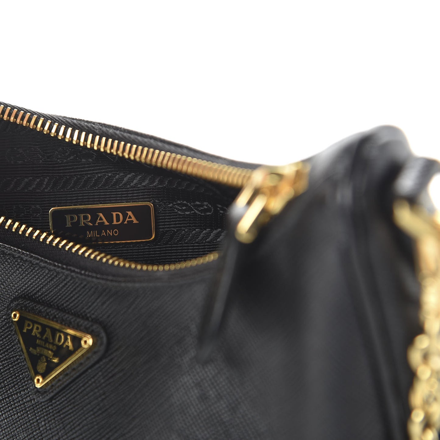 Saffiano Lux Re-Edition 2005 Shoulder Bag Black