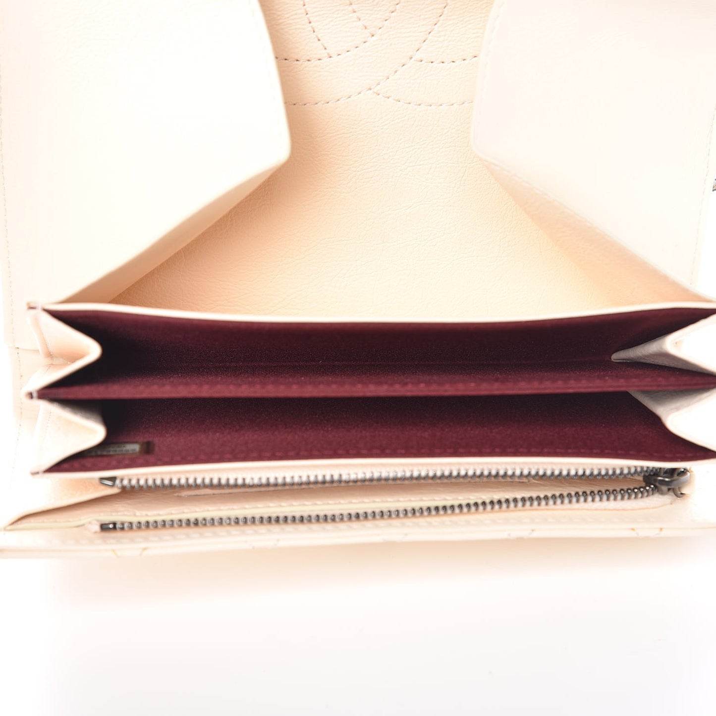 Calfskin Quilted CC Waiter Clutch Clutch With Chain White