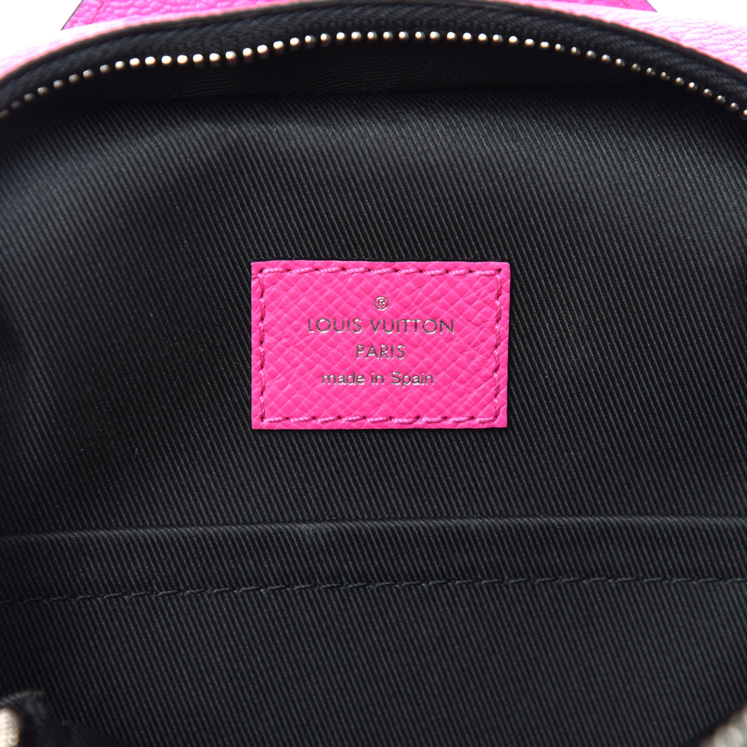 Louis Vuitton Taigarama Outdoor Slingbag Fuchsia 6 of 10