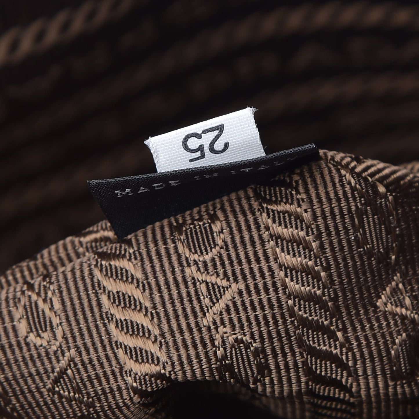 Saffiano Lux Large Tote Cammeo