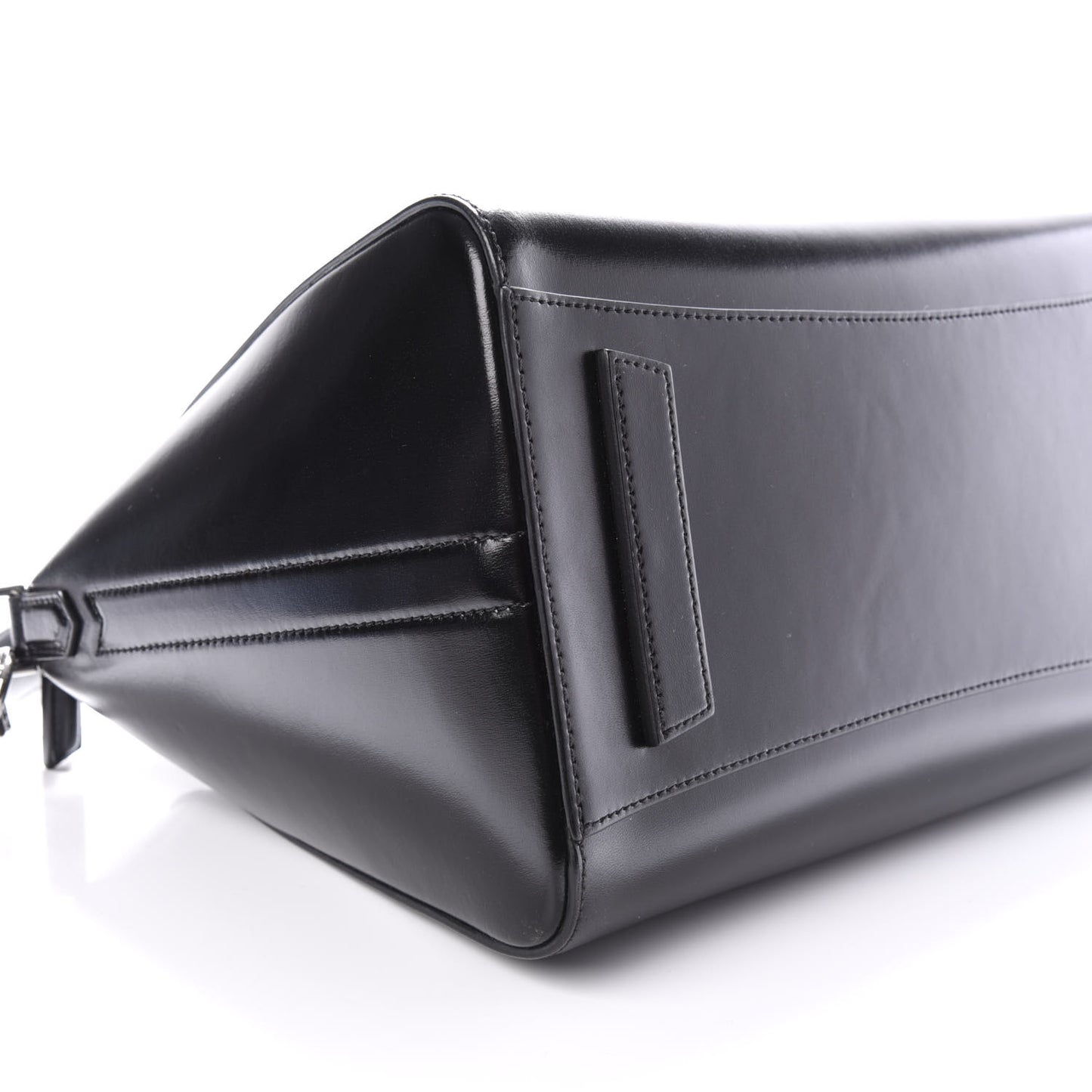 Shiny Lord Calfskin Medium Antigona Black