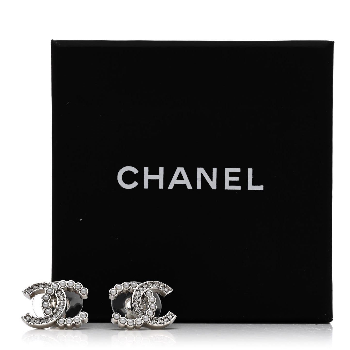 Pearl Crystal CC Earrings Silver Pearly White