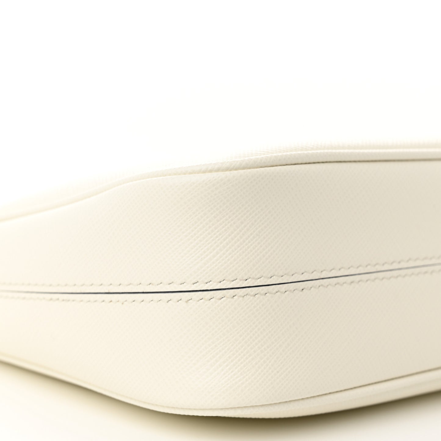 Saffiano Re-Edition 2005 Shoulder Bag White