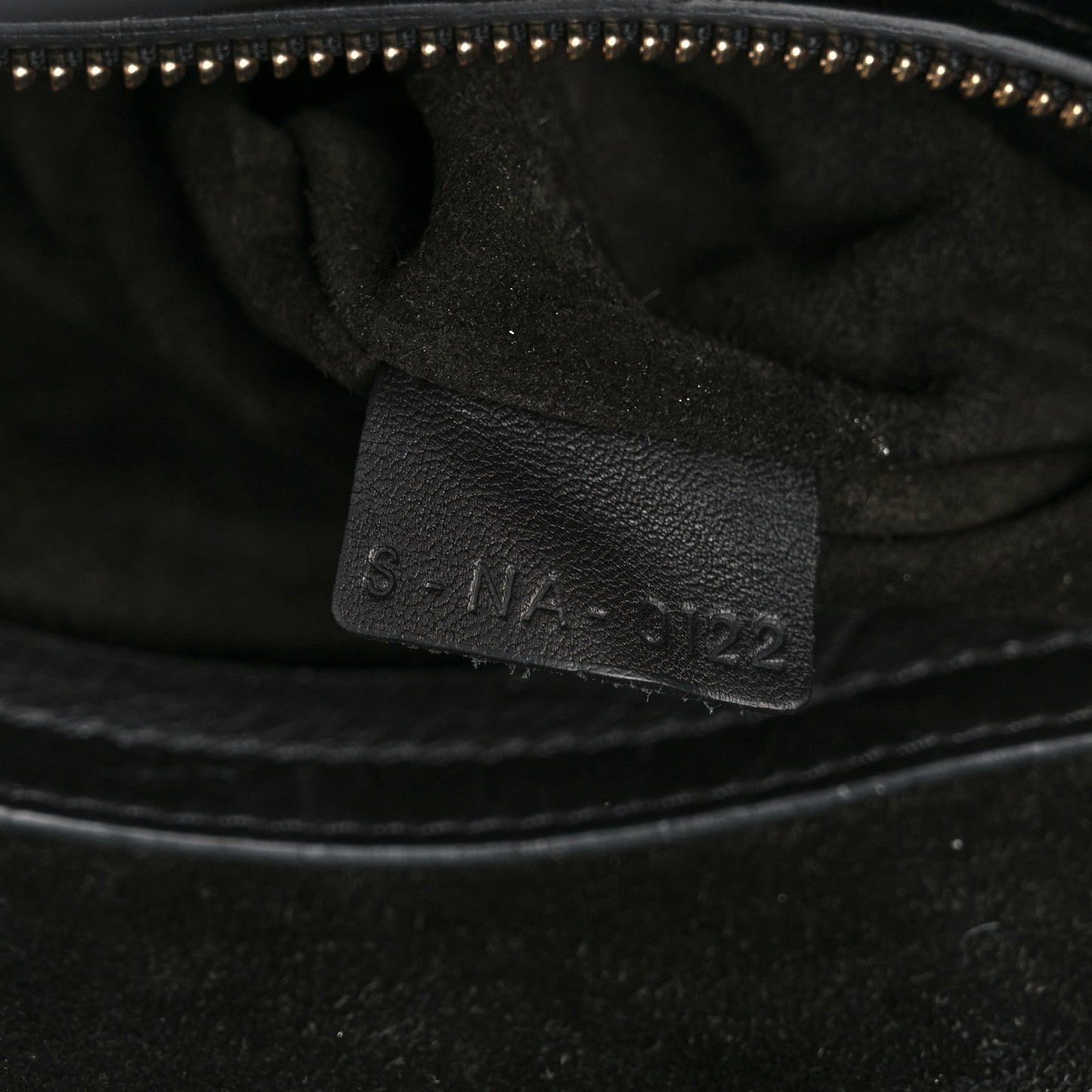 Crocodile Embossed Calfskin Medium Phantom Luggage Black
