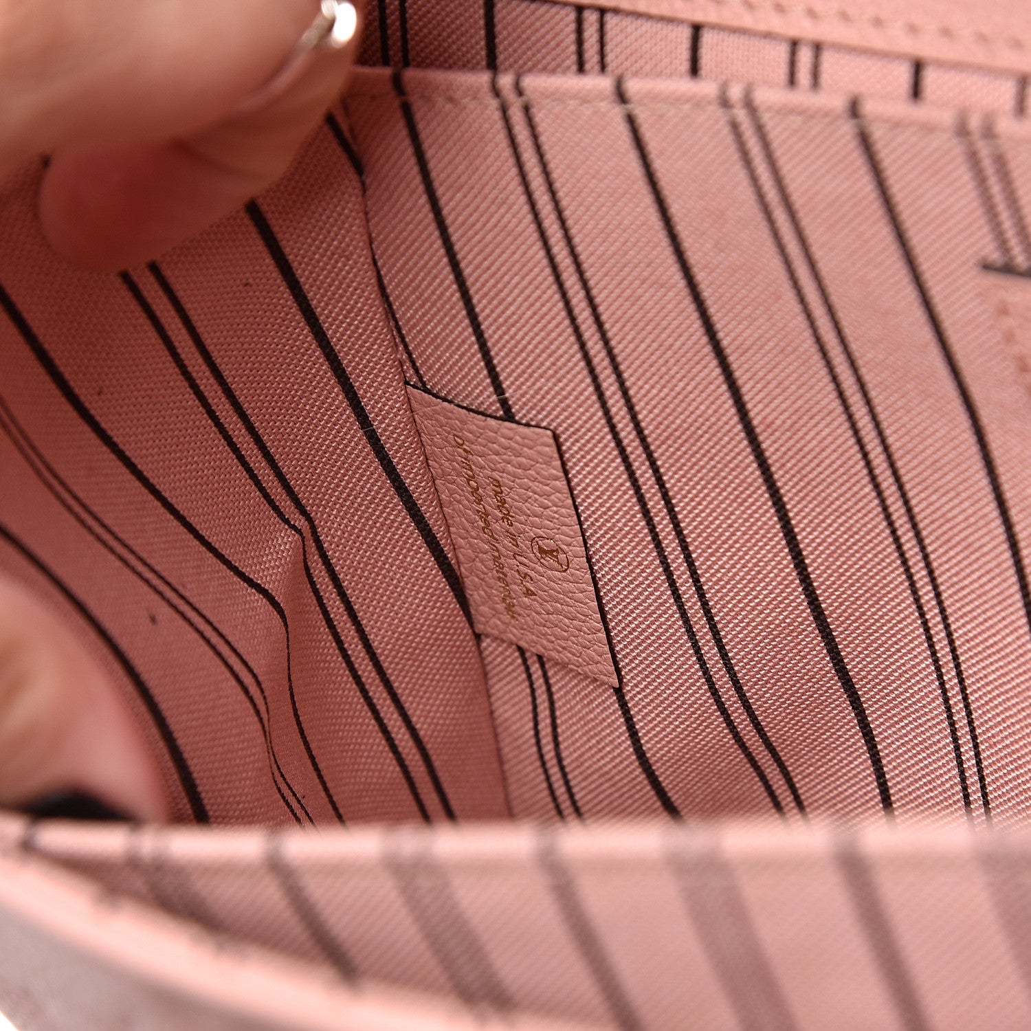 Louis Vuitton Empreinte Pochette Metis Rose Poudre 9 of 10