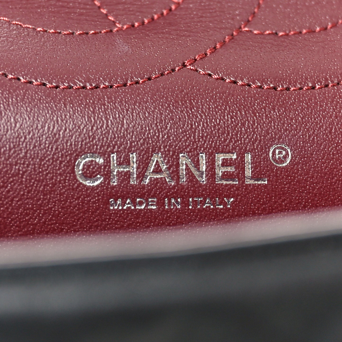 Aged Calfskin Chevron Quilted 2.55 Reissue 226 So Black