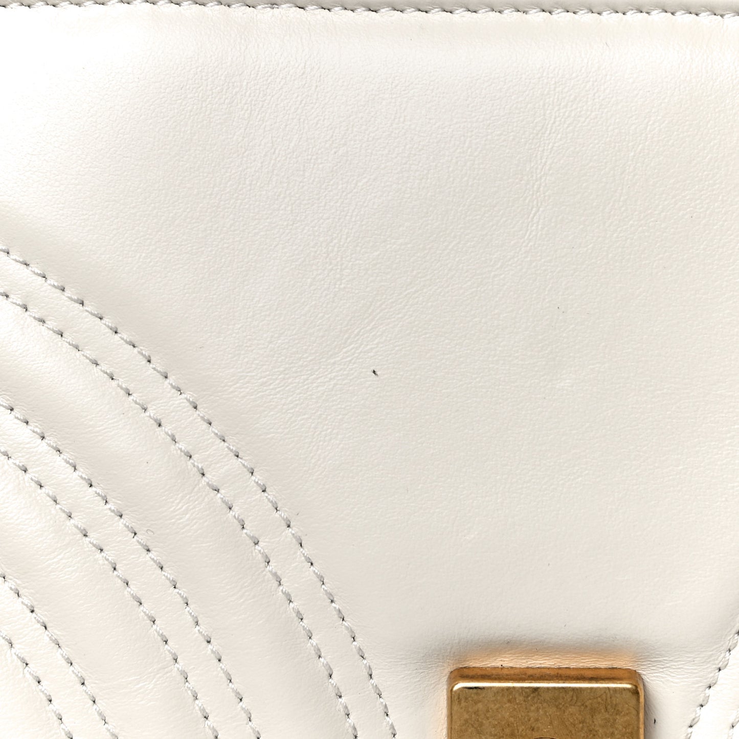 Calfskin Matelasse Small GG Marmont Shoulder Bag White