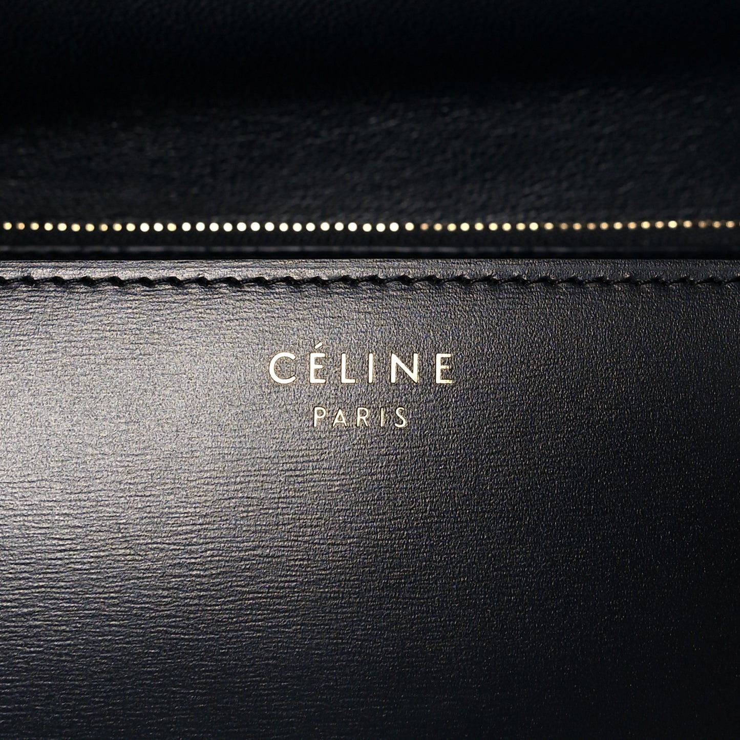 Box Calfskin Medium Classic Box Flap Bag Navy