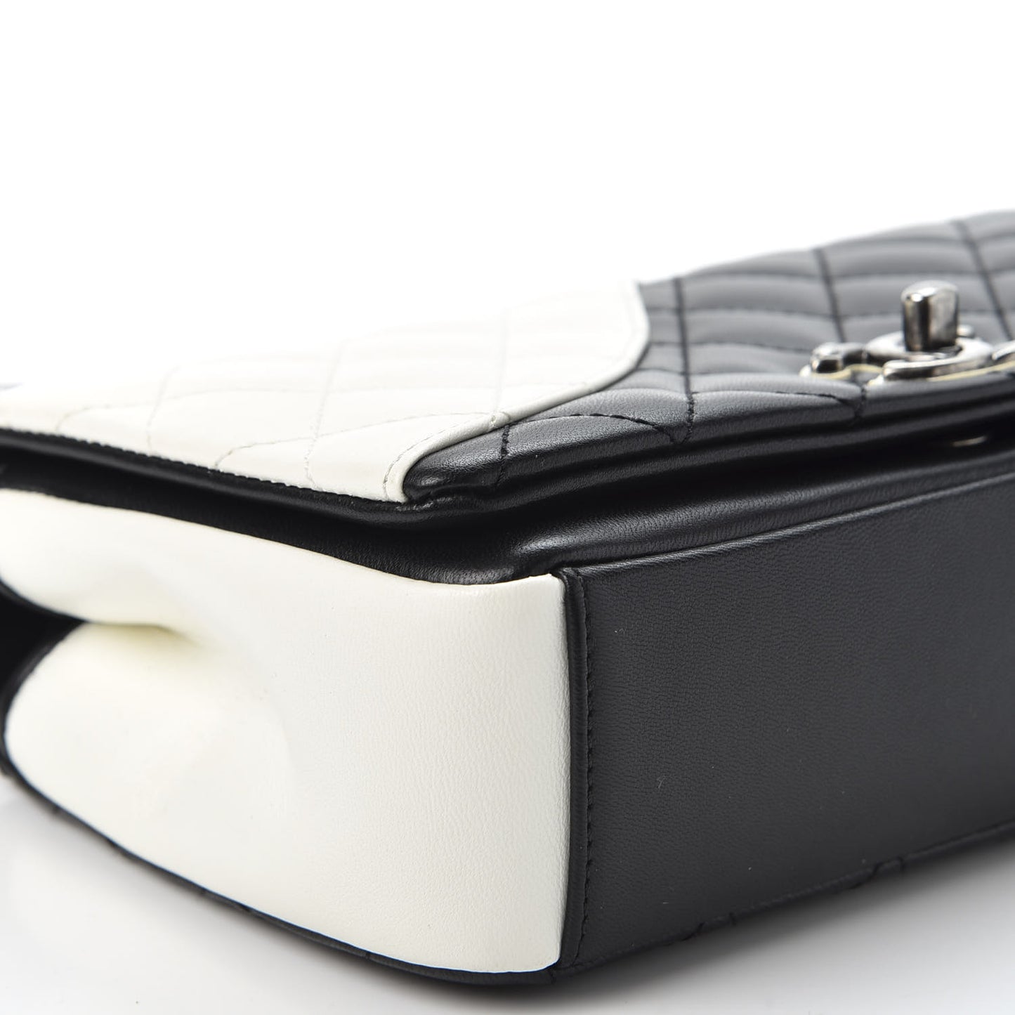 Lambskin Quilted Yin Yang Shoulder Bag Ivory Black