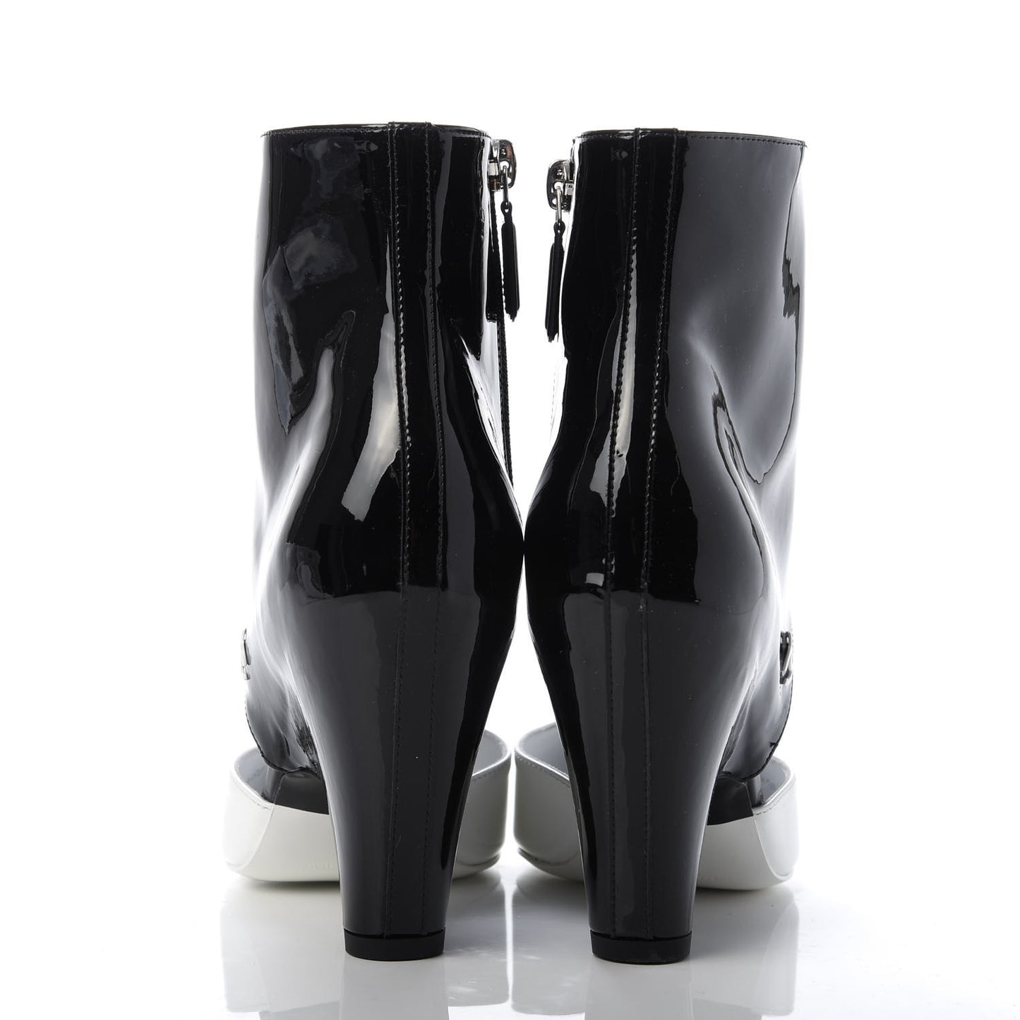 Patent Calfskin Pumps 36 Black White