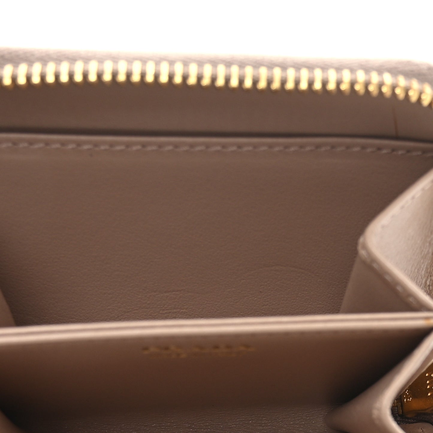 Vitello Move Zip Coin Purse Cammeo