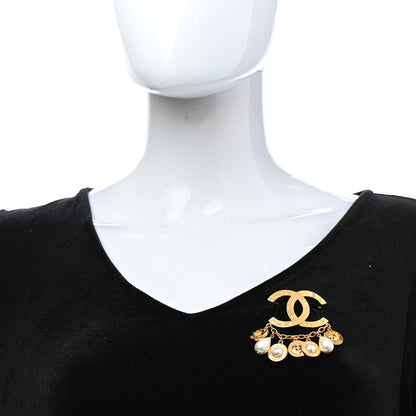 Chanel Metal Pearl Paris Button CC Large Brooch Gold 2 of 5