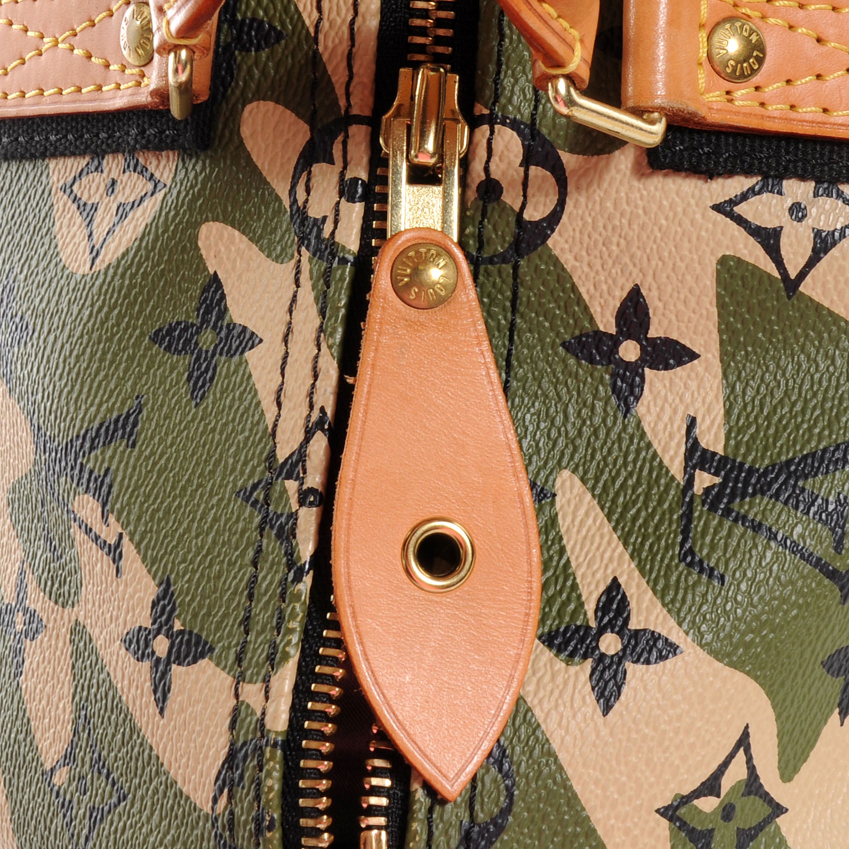 Louis Vuitton Monogramouflage Speedy 35 5 of 10