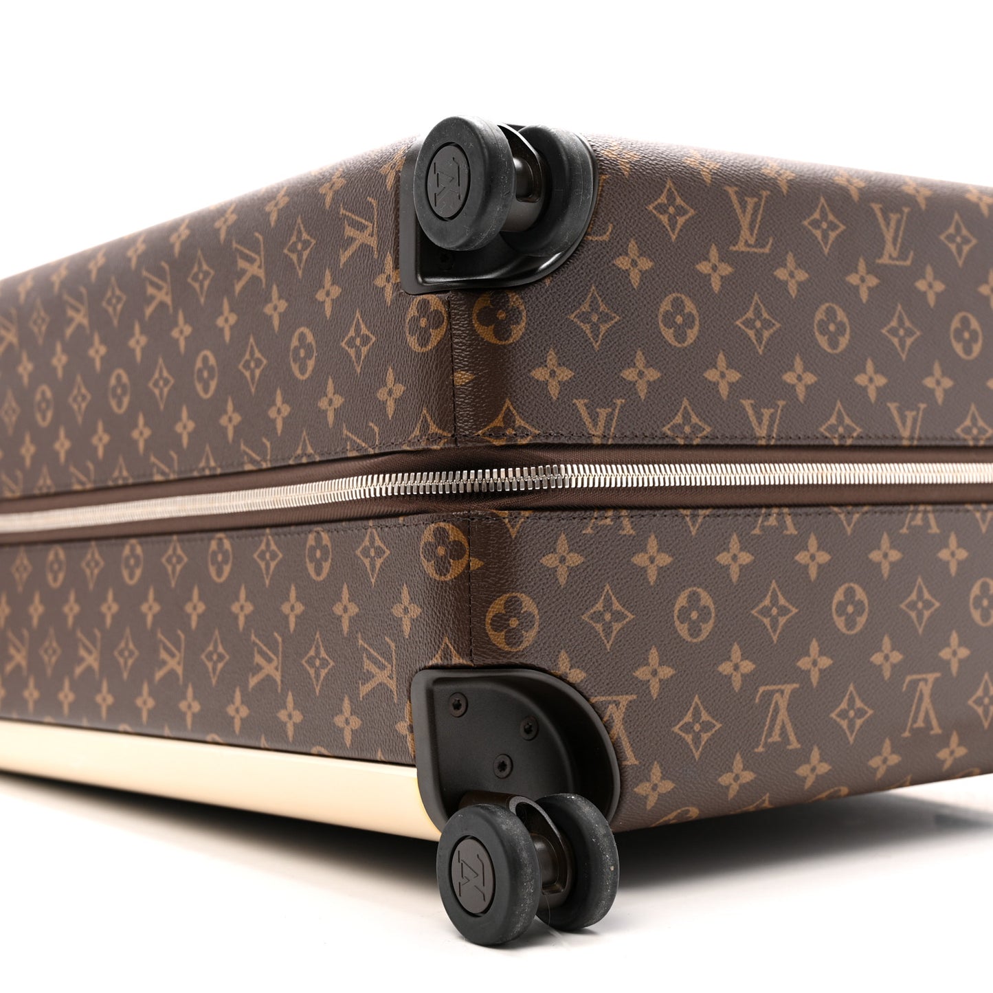 Monogram Horizon 70
