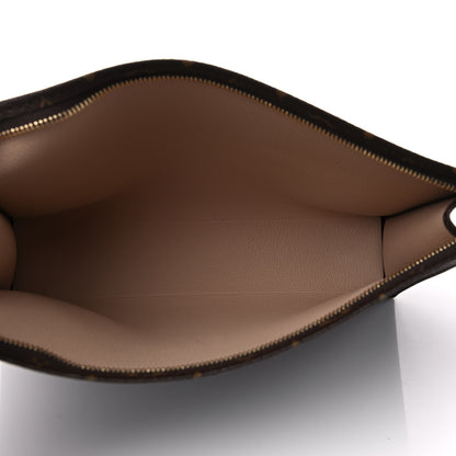 Louis Vuitton Monogram Toiletry Pouch 26 5 of 7