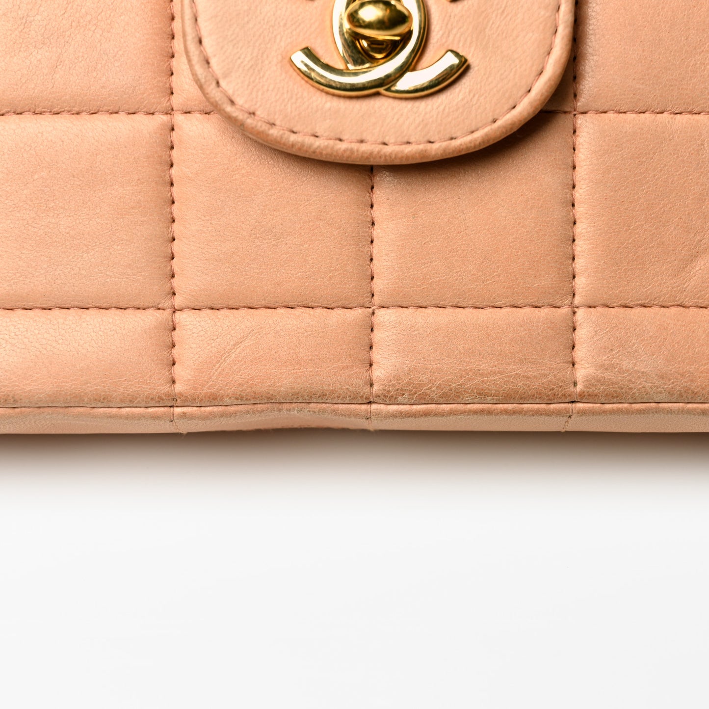 Lambskin East West Chocolate Bar Flap Beige