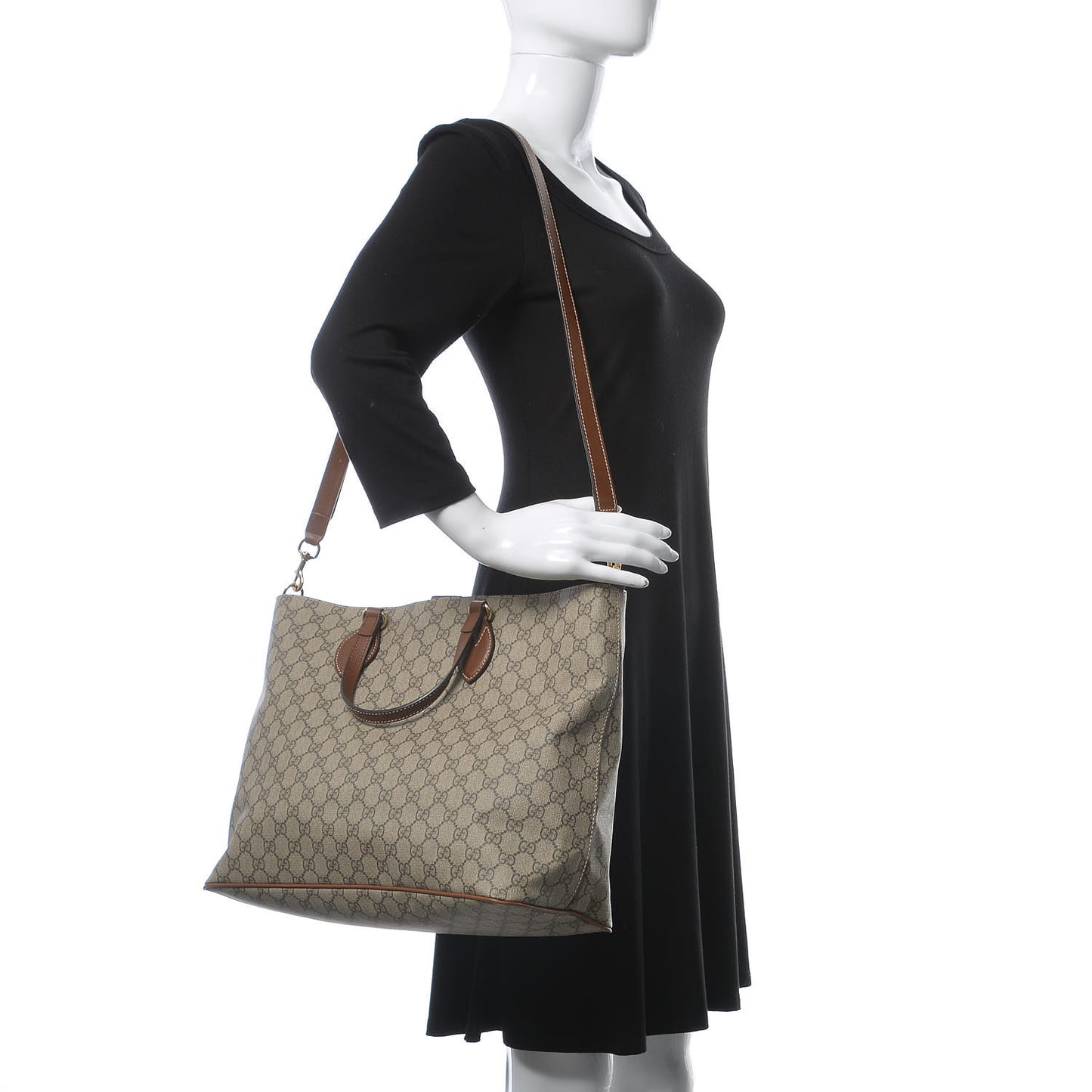 Soft GG Supreme Monogram Medium Crossbody Tote Beige Cuir