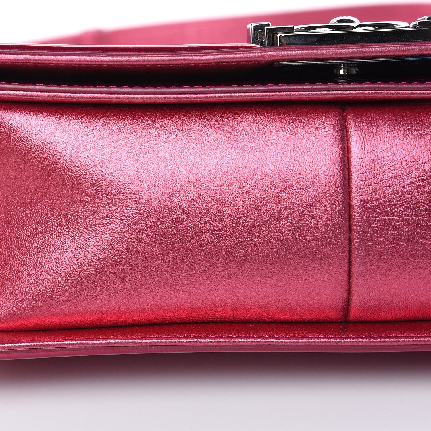 Chanel Metallic Patent Calfskin Quilted Medium Boy Flap Pink 10 of 13