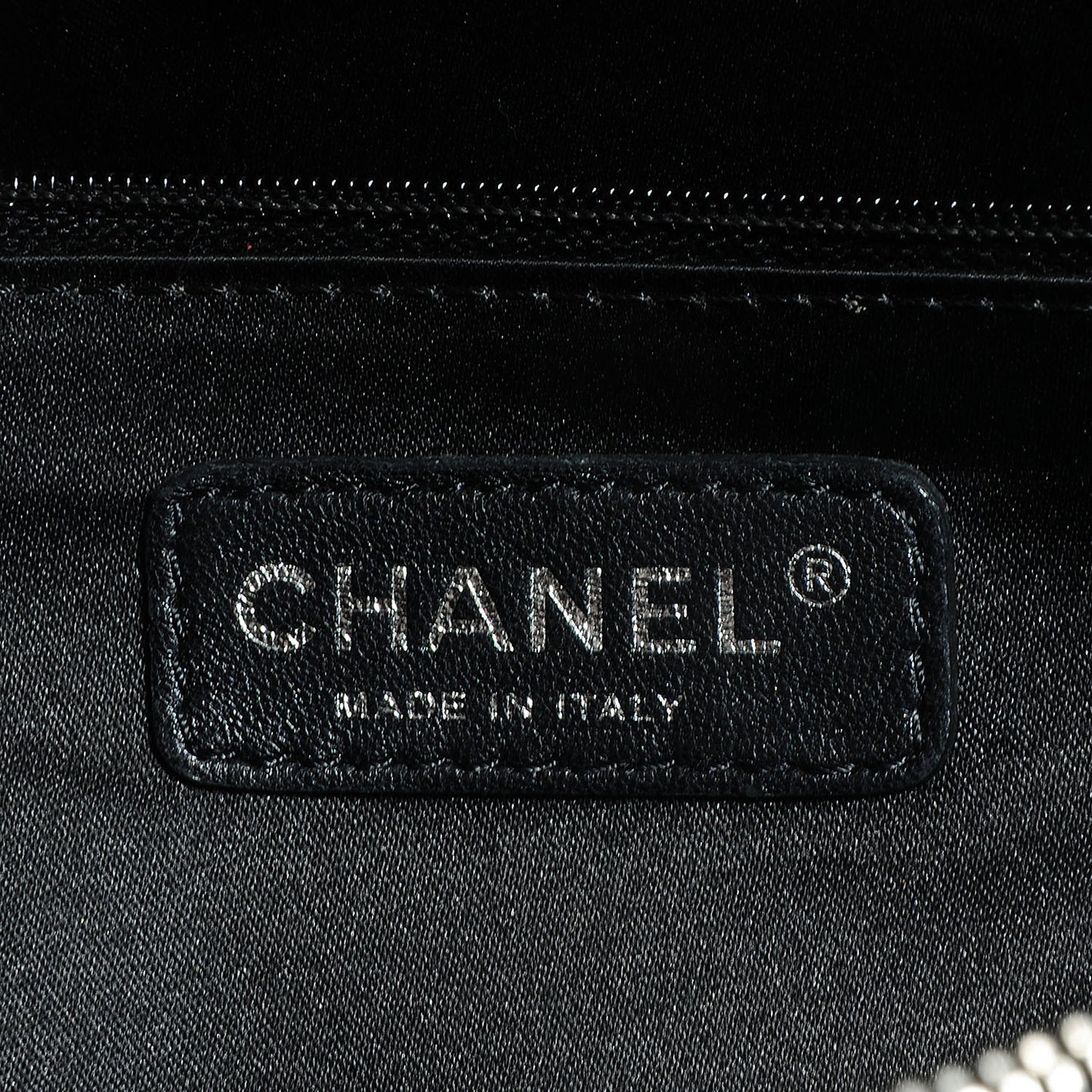 Caviar Grand Shopping Tote GST Black