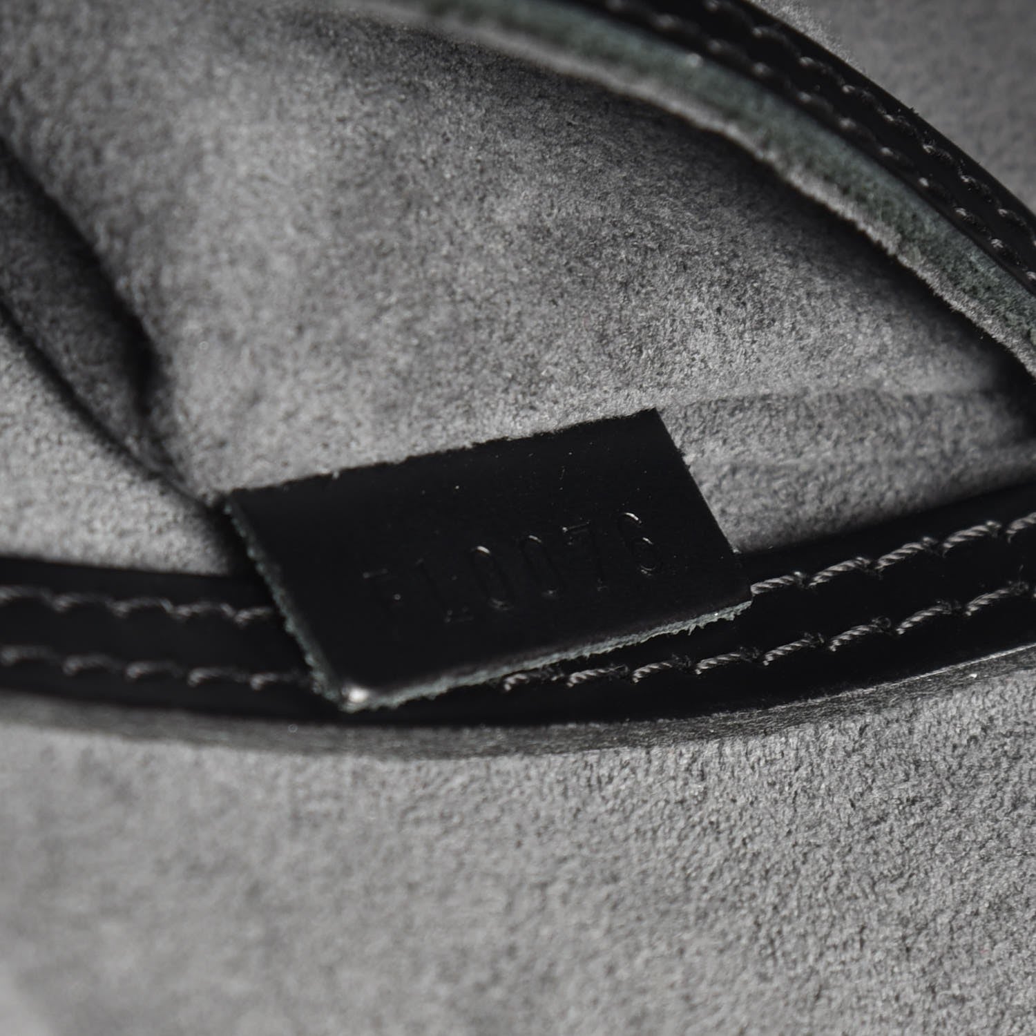 Louis Vuitton Epi Alma PM Black 6 of 7