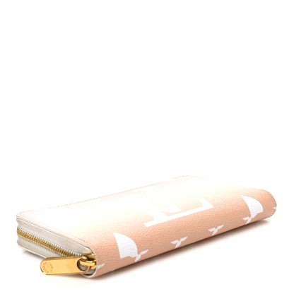 Louis Vuitton Monogram Giant By The Pool Zippy Wallet  Brume 4 of 8