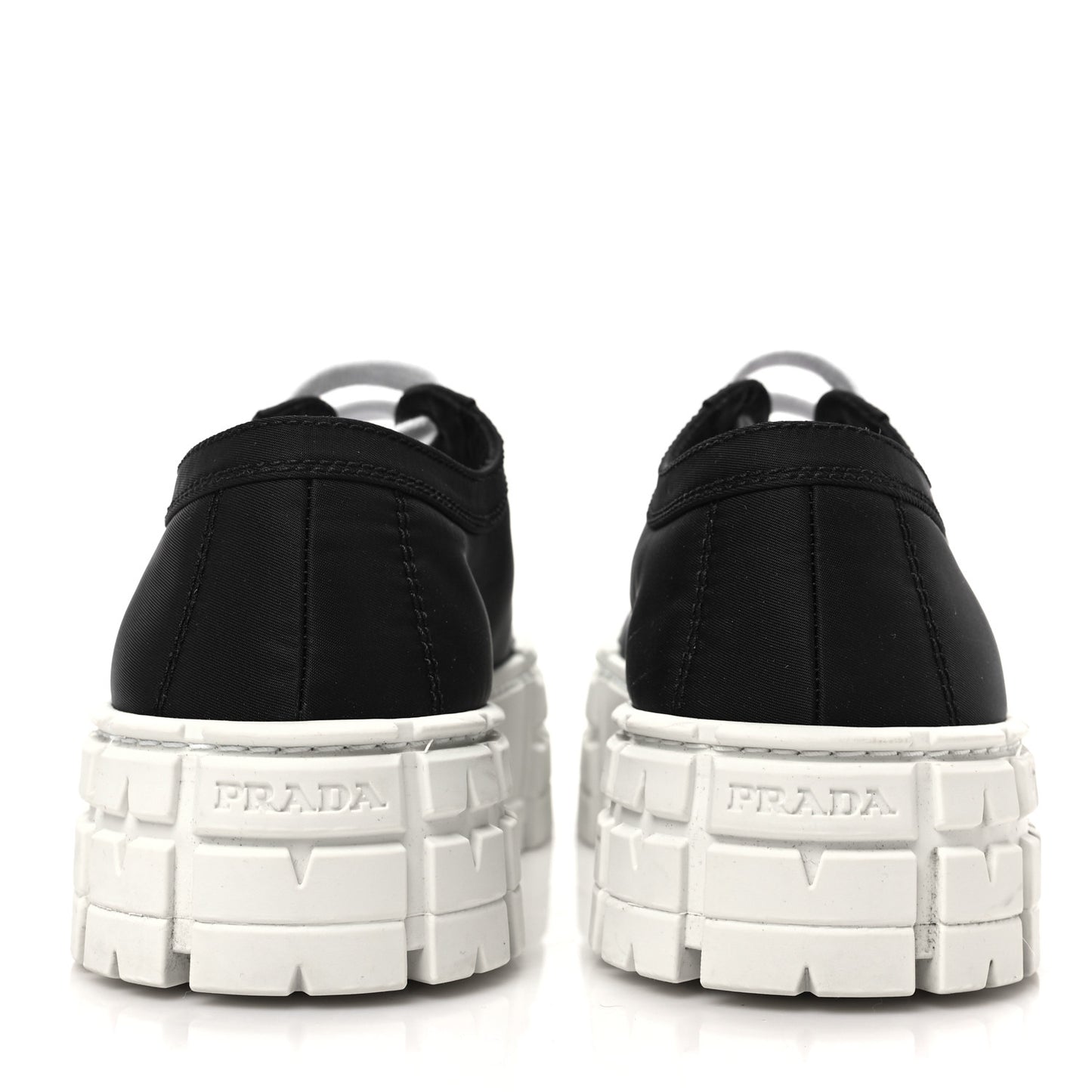 Re-Nylon Gabardine Triangle Logo Double Wheel 50mm Sneakers 39 Black
