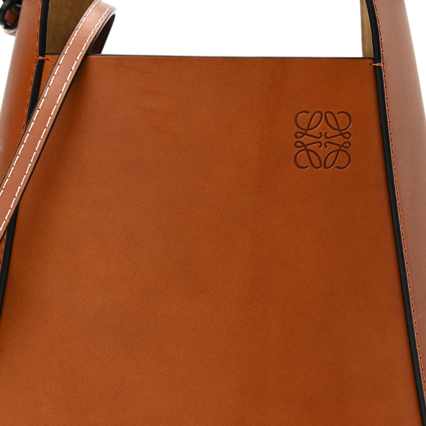 Calfskin Bamboo Bucket Bag Tan