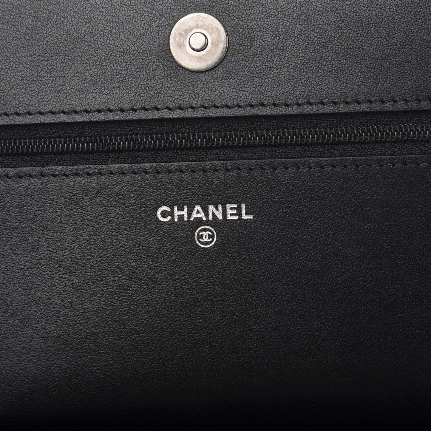 Caviar Quilted Boy Wallet On Chain WOC Black