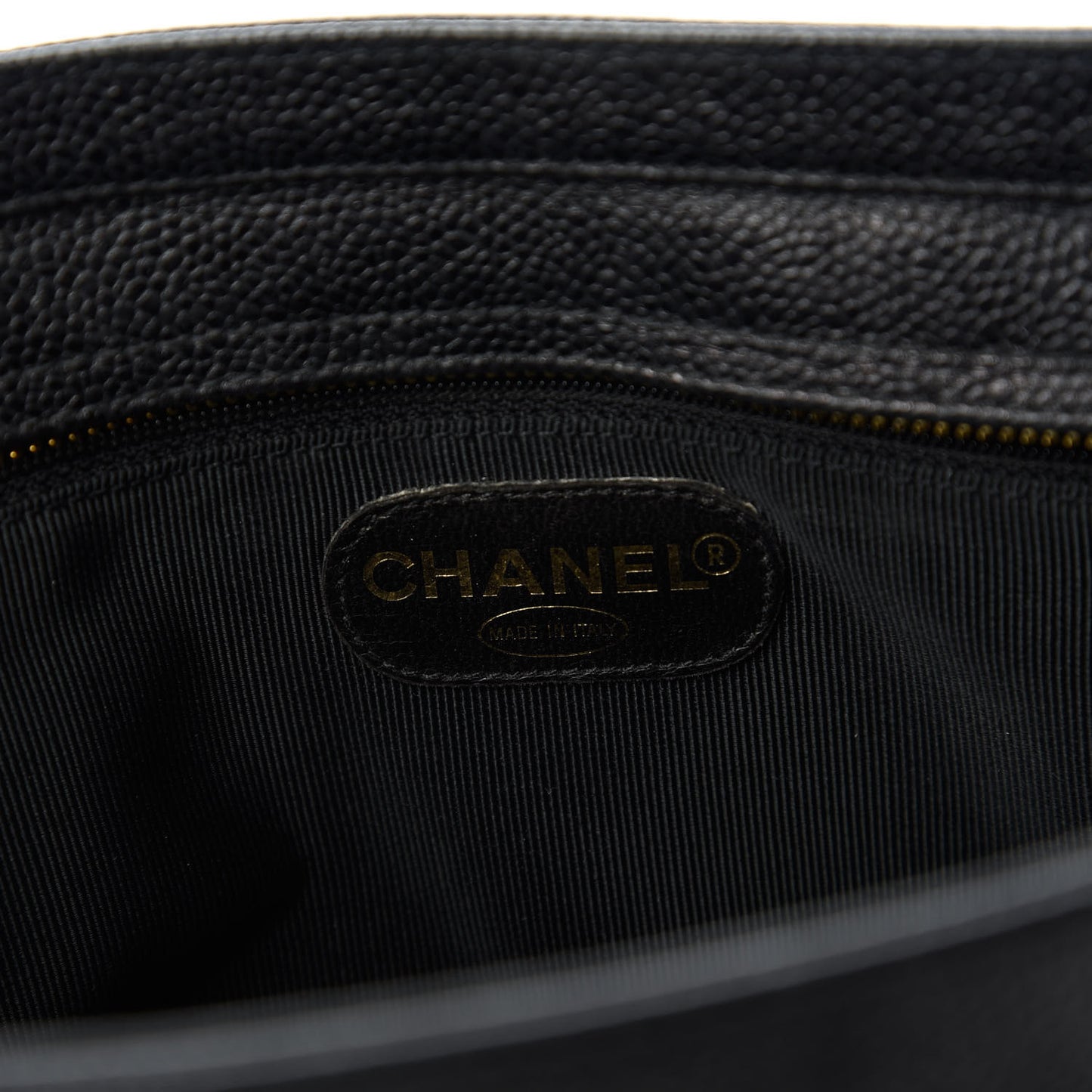 Caviar CC Shoulder Bag Black