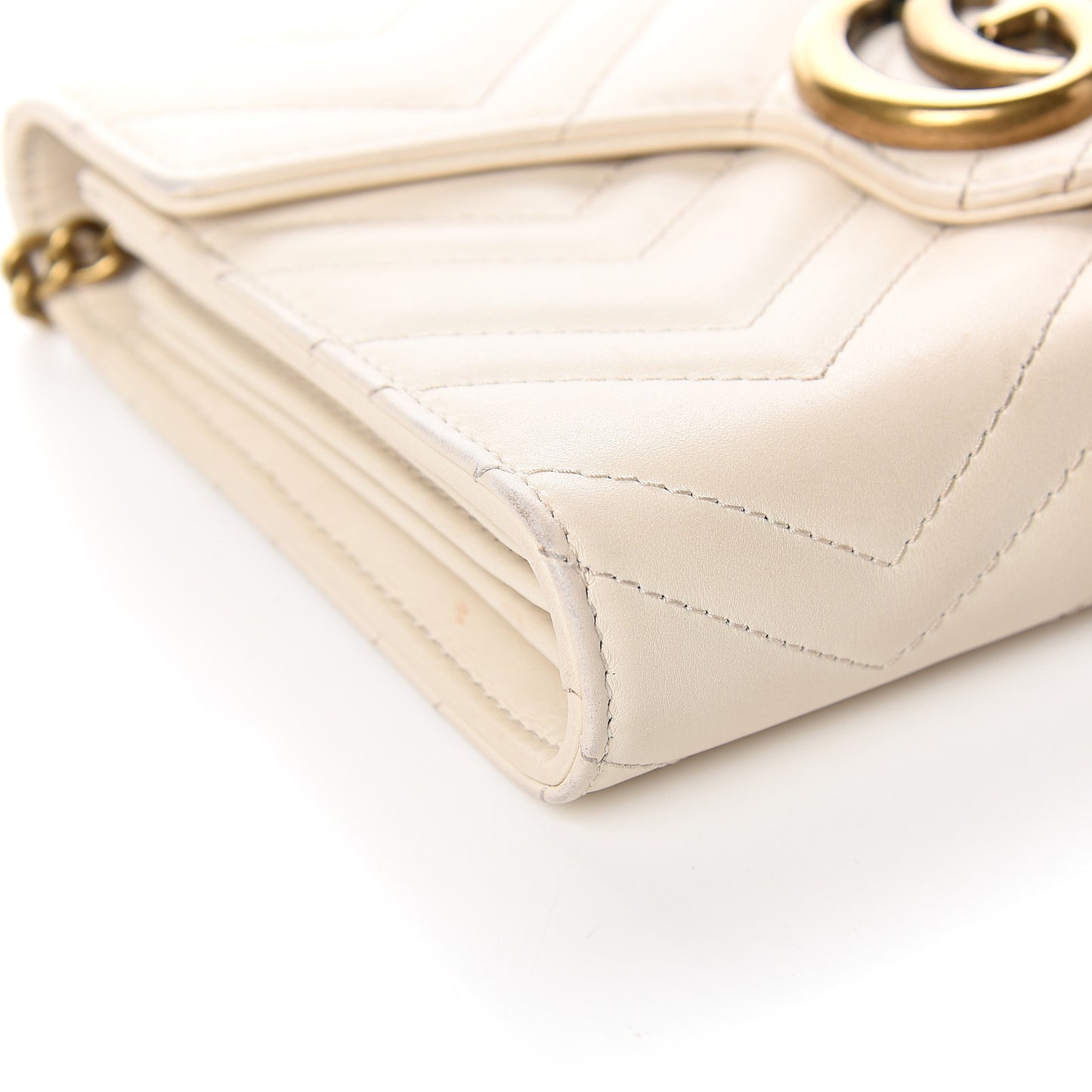 Calfskin Matelasse GG Marmont Chain Wallet Mystic White