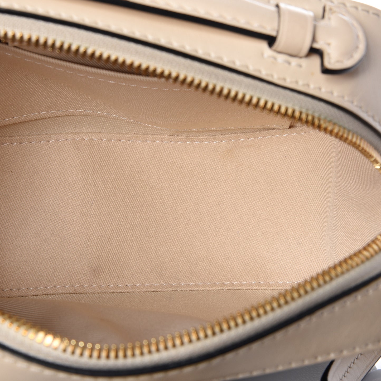 Monogram Saintonge Creme