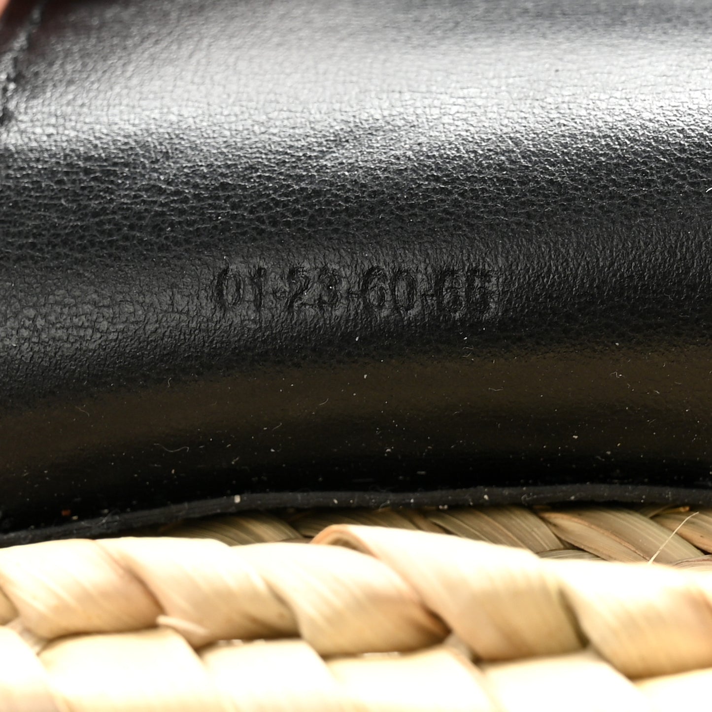 Raffia Smooth Calfskin Small Sense Basket Black