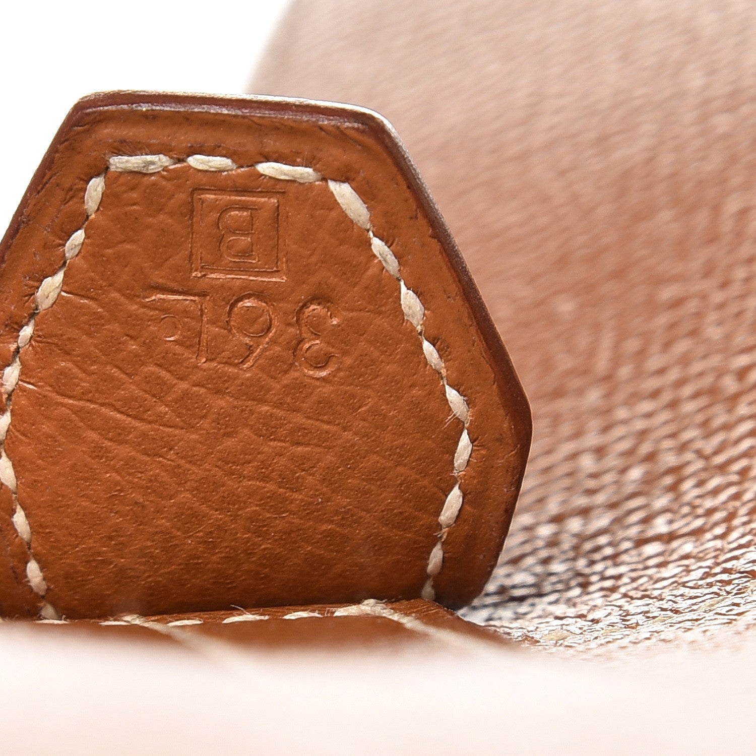 Hermes Courchevel Bolide 35 Gold 8 of 14