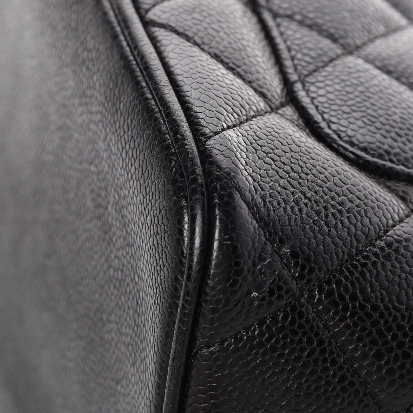 Caviar Quilted Medallion Tote Black