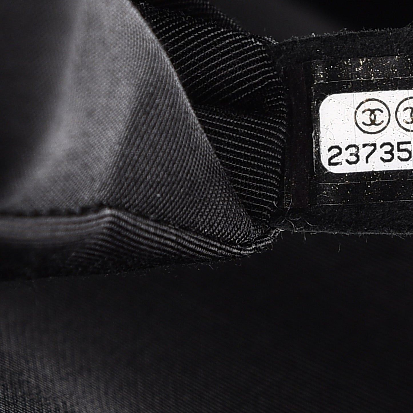 Velvet Camellia Stamped XXL Travel Flap Bag Black