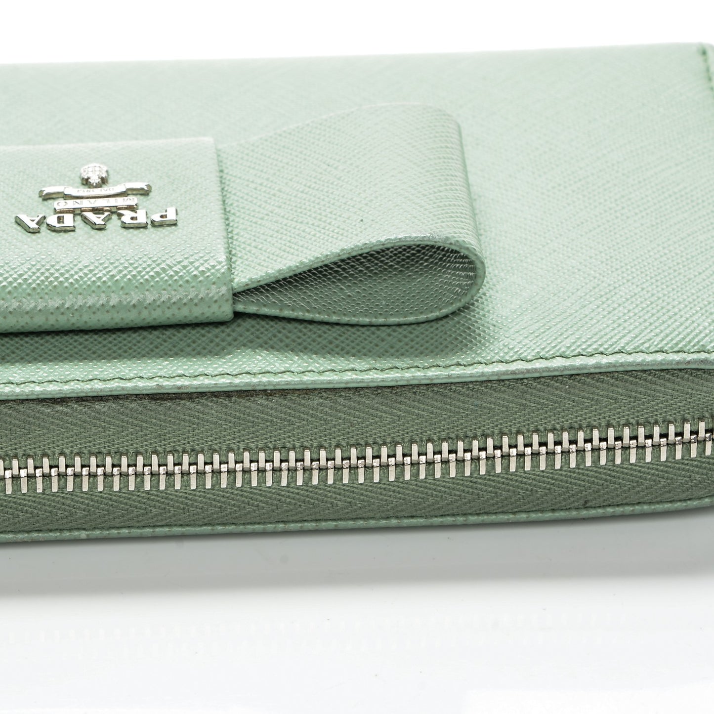 Saffiano Fiocco Bow Zip Around Wallet Acquamarina