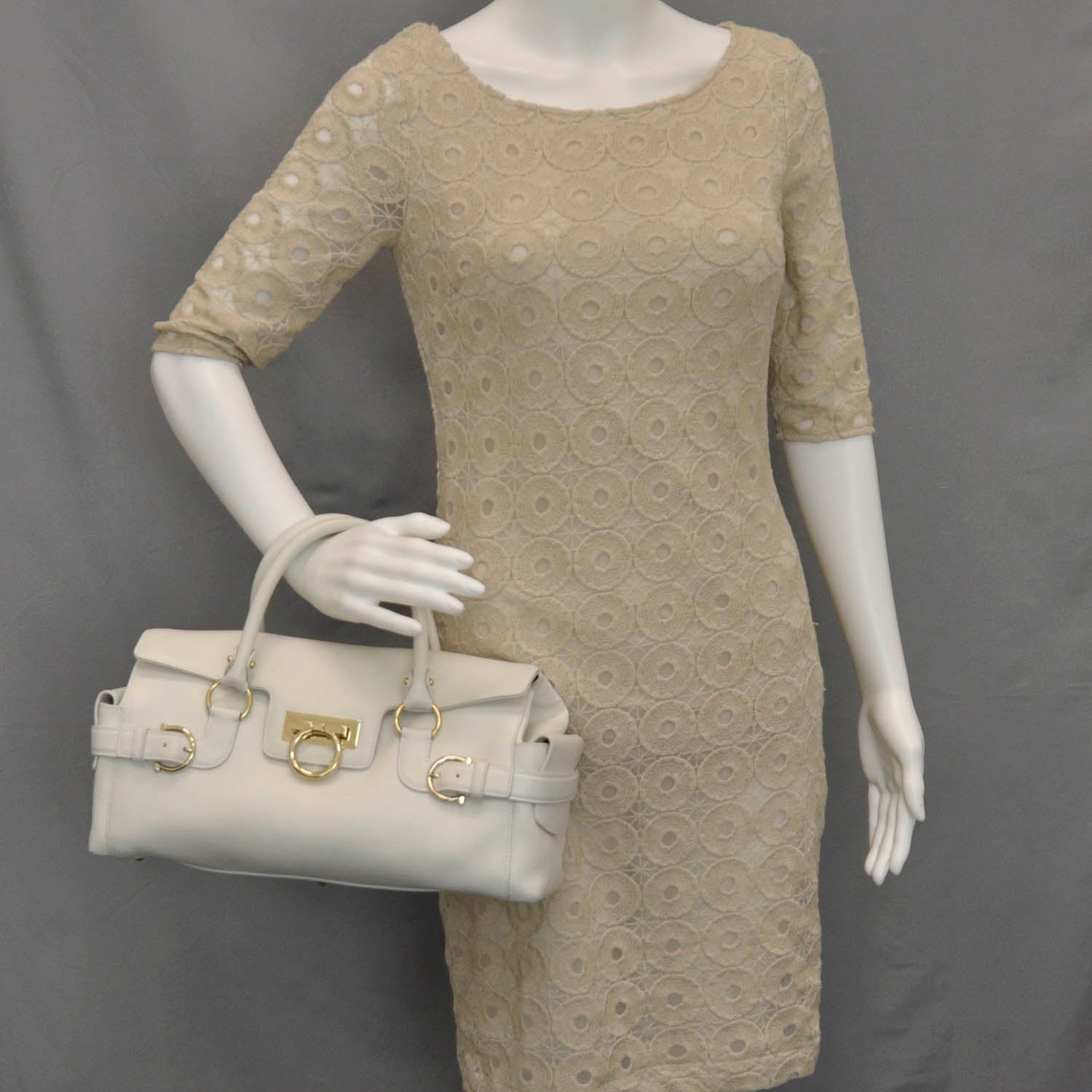 FASHIONPHILE SALVATOREFERRAGAMOLeatherGinaSatchelWhite 2 of 8