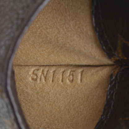 Louis Vuitton Monogram Sunglasses Case MM 7 of 7