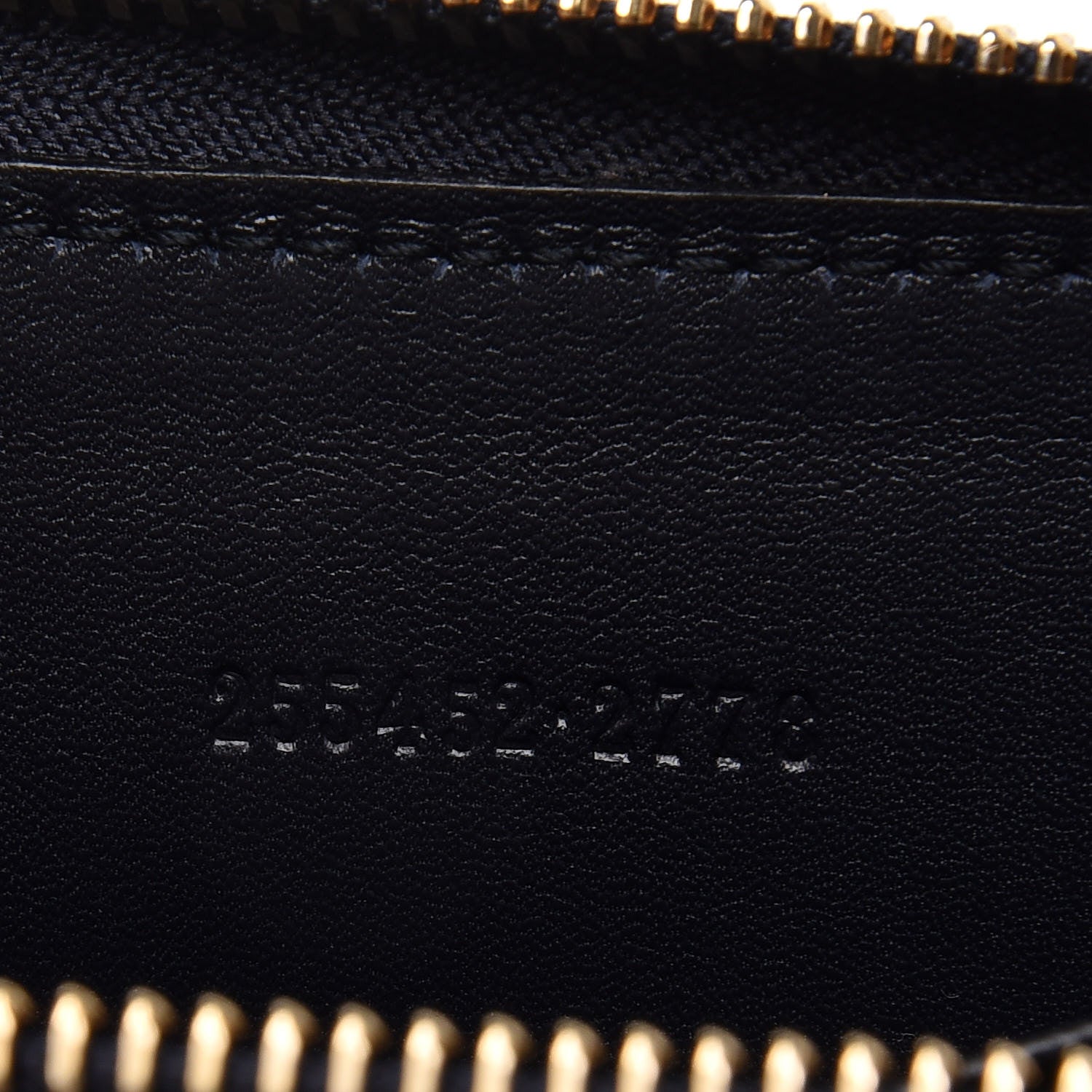 Gucci Microguccissima Zip Around Card Case Navy 10 of 10