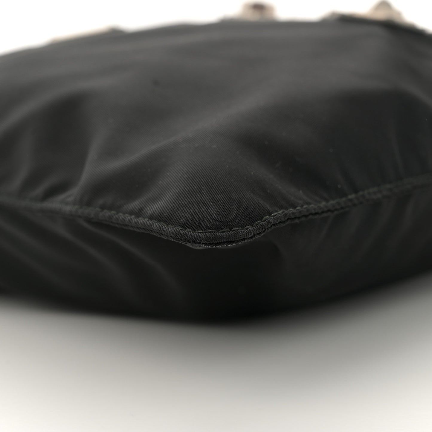 Tessuto Nylon Saffiano Skull Flat Messenger Bag Black