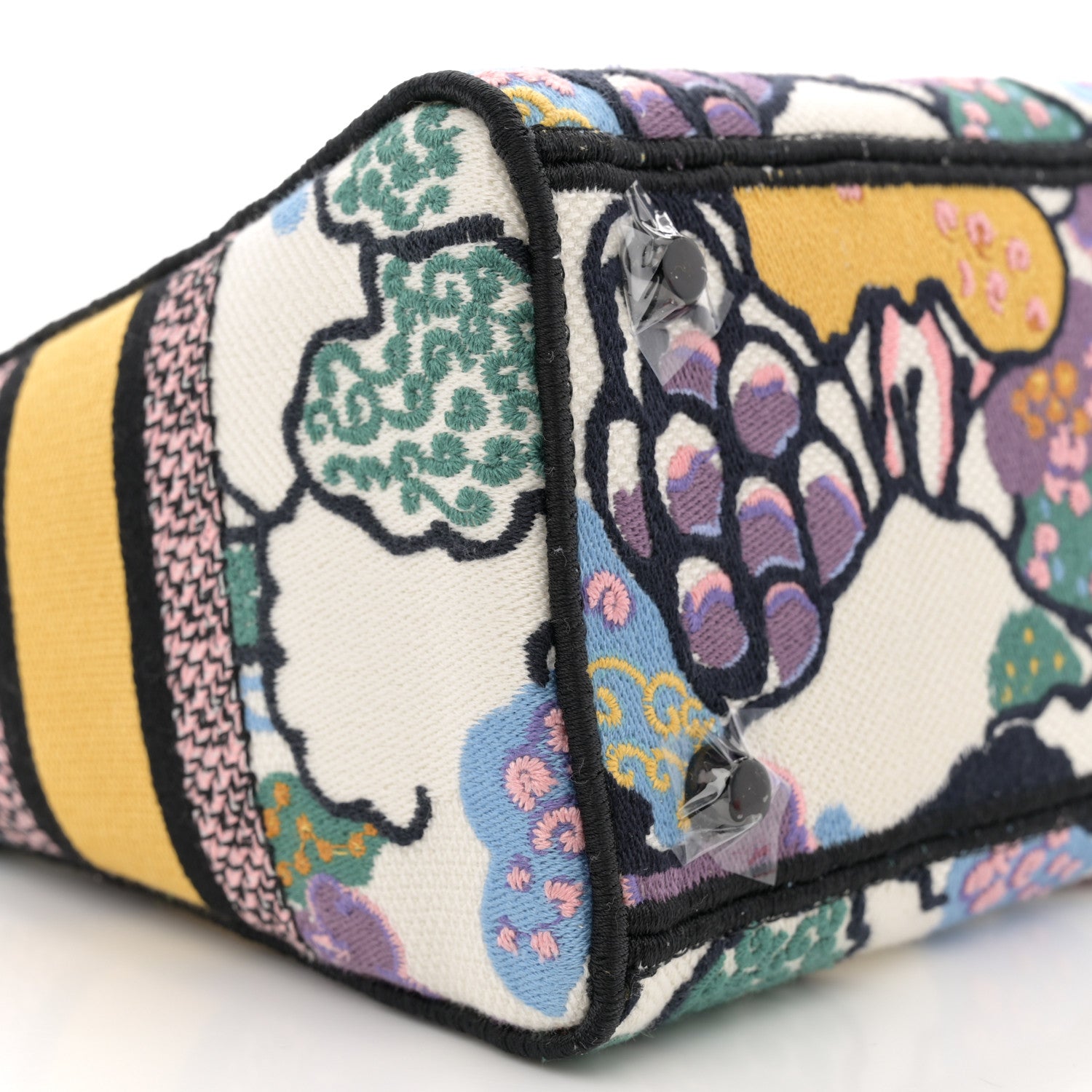 Christian Dior Canvas Embroidered Ciel De Reve Medium Lady D-Lite Latte Multicolor 9 of 11
