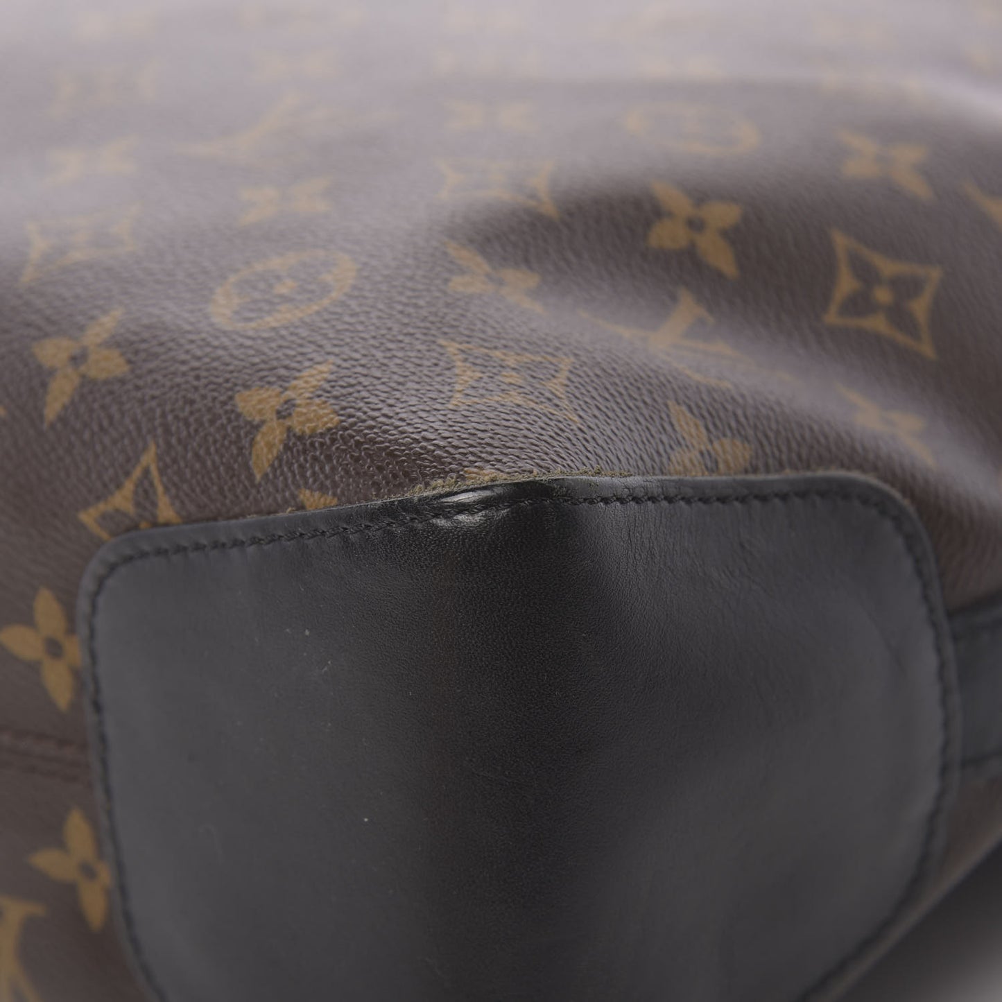 Monogram Macassar Torres Messenger