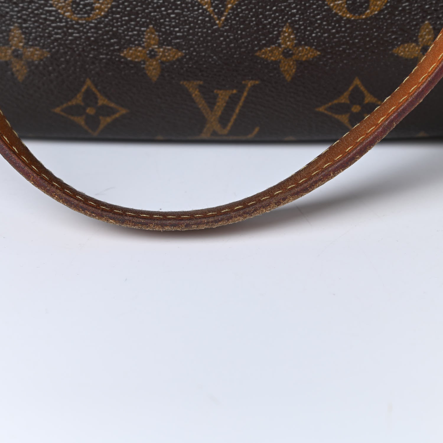 Louis Vuitton Monogram Batignolles Horizontal 15 of 19