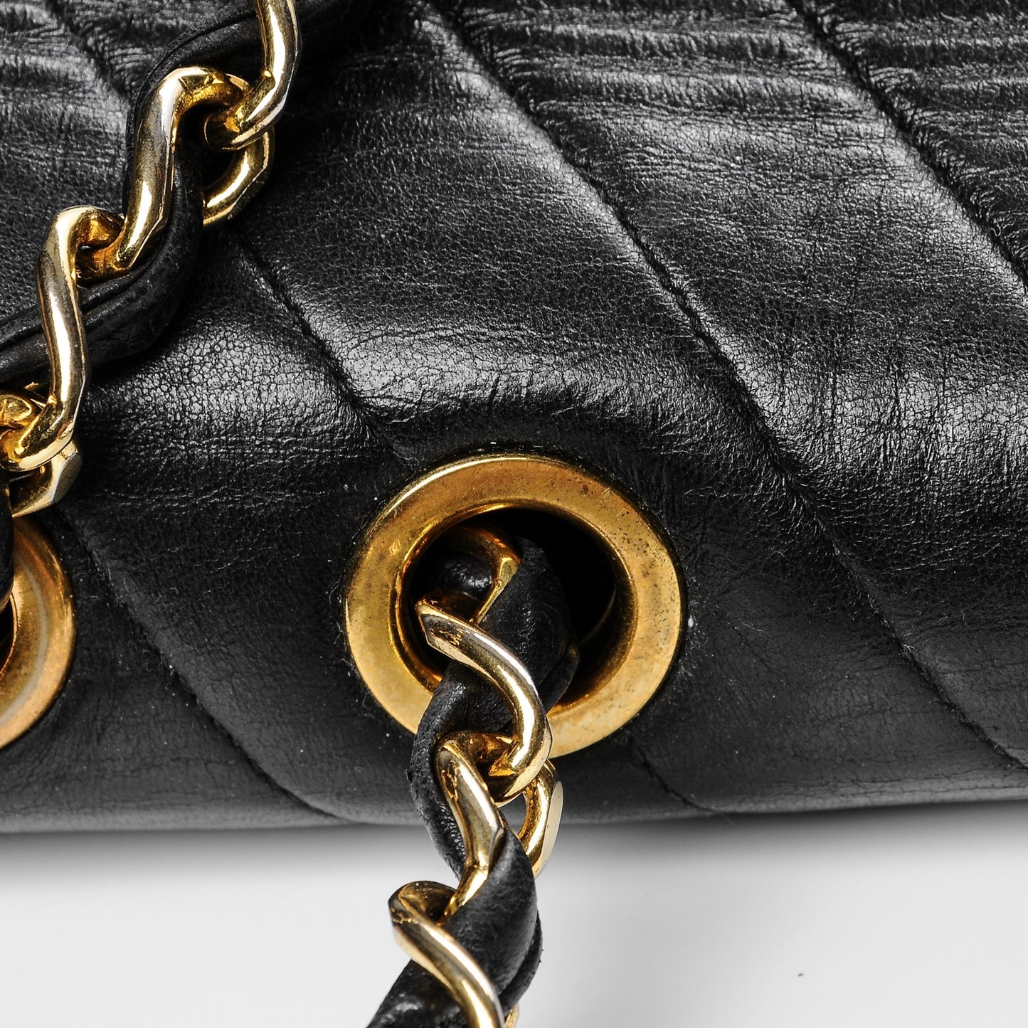 Lambskin Chevron Quilted Maxi Single Flap Black