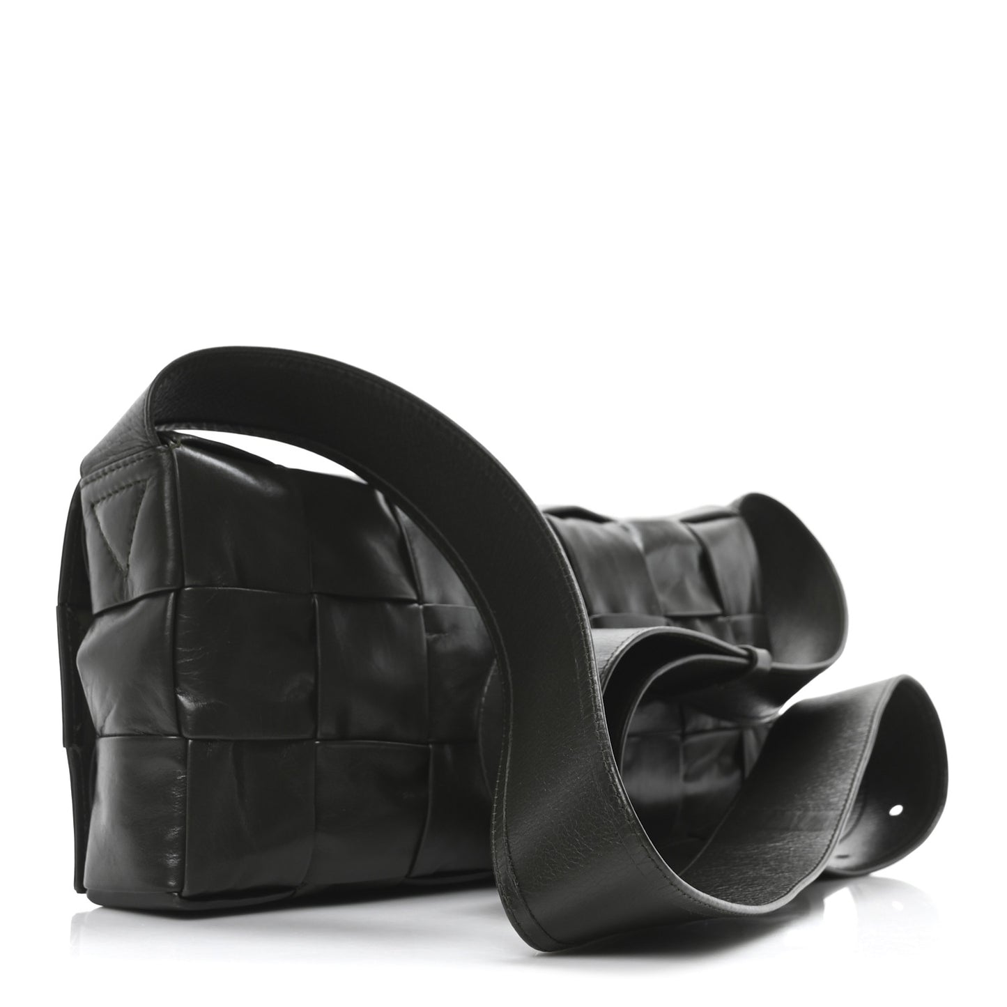 Paper Calfskin Intrecciato Stretch Cassette Camping