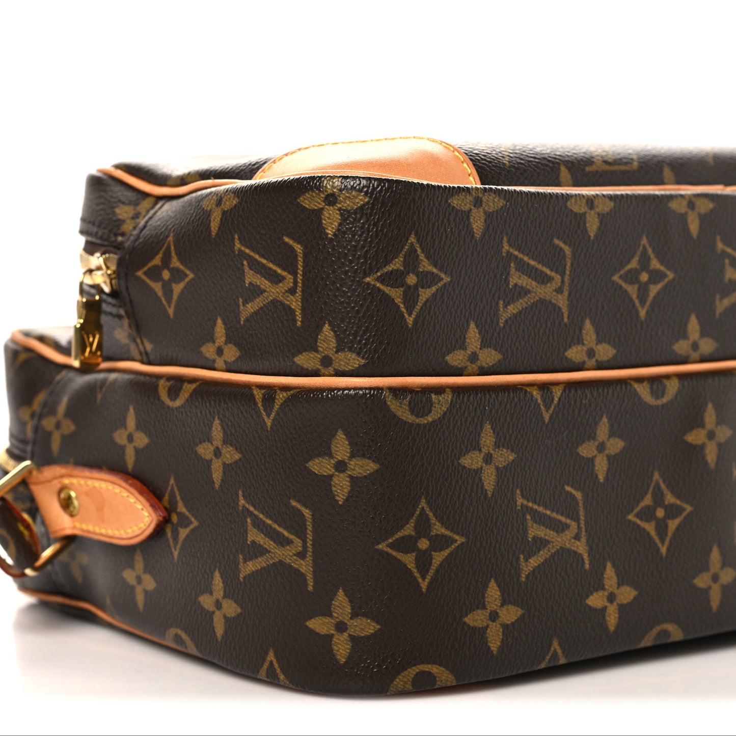 Monogram Nil 28