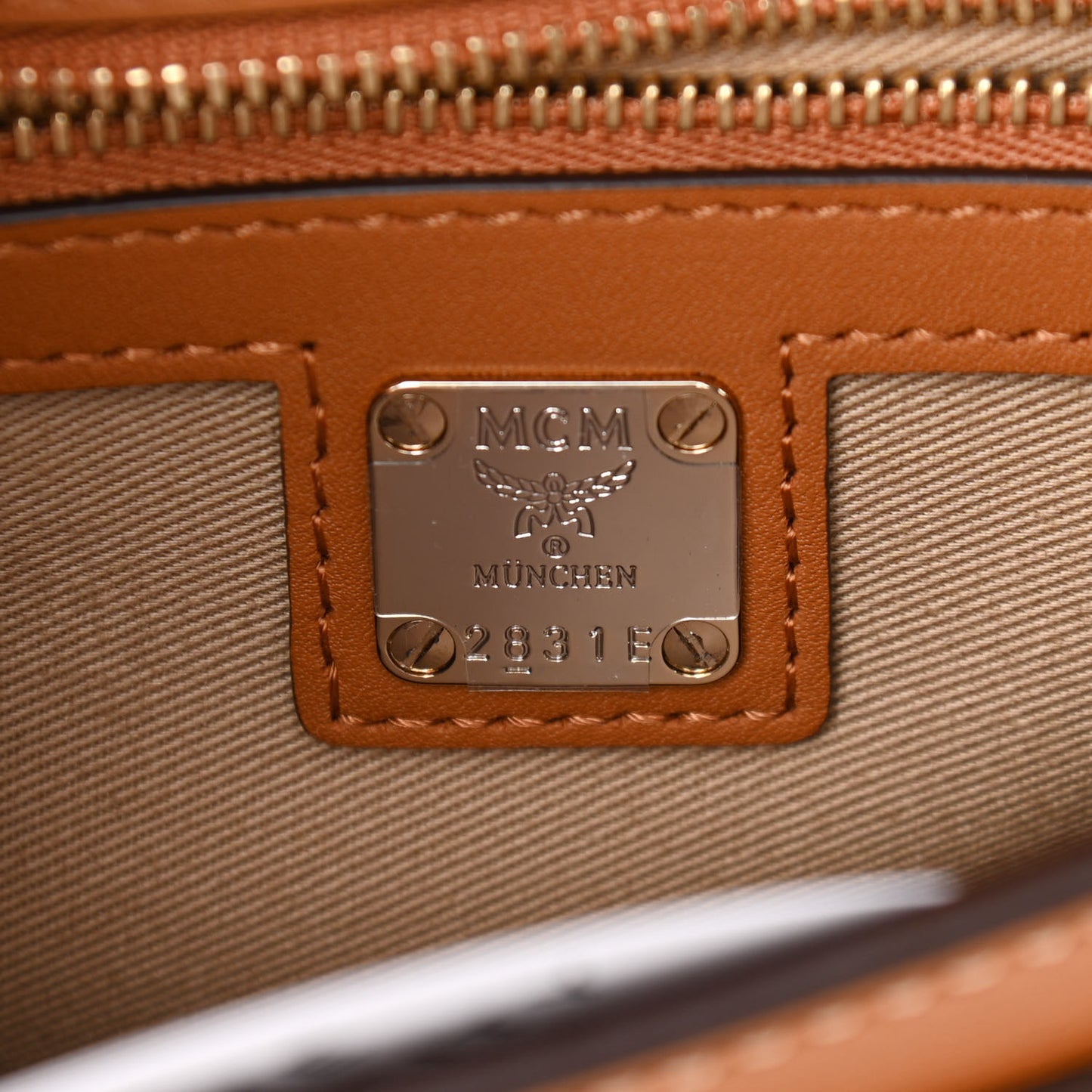 Metallic Visetos Medium Millie Crossbody Bag Berlin Gold